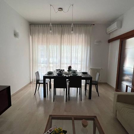 A Casa Di Nonna Apartment เปสการา ภายนอก รูปภาพ