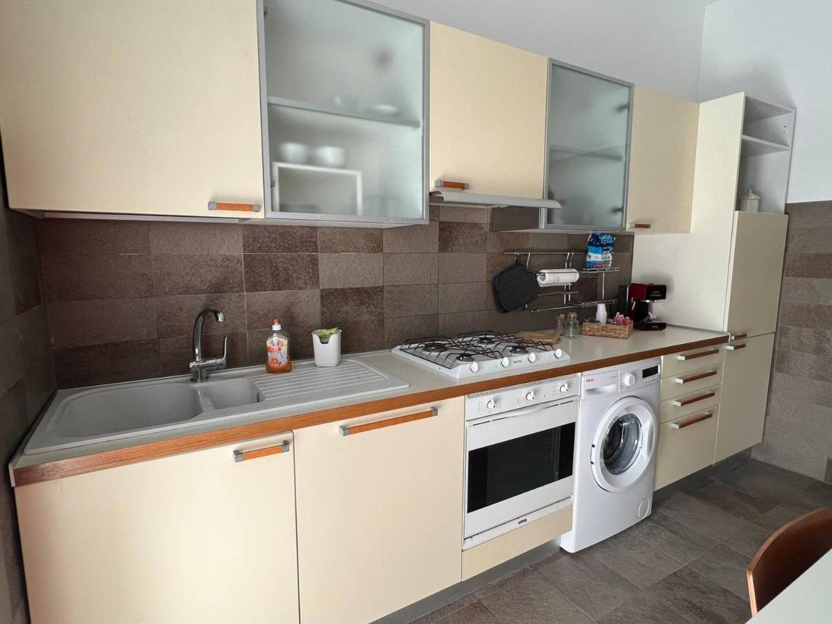 A Casa Di Nonna Apartment เปสการา ภายนอก รูปภาพ